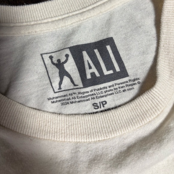 Muhammad Ali Tshirt Tee size Small unisex GUC - Picture 2 of 2